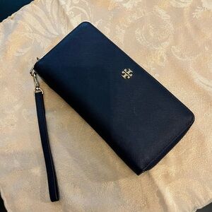 Tory Burch Continental Wallet Wristlet